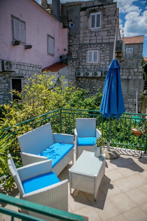 Kanavelic Place - Old Town